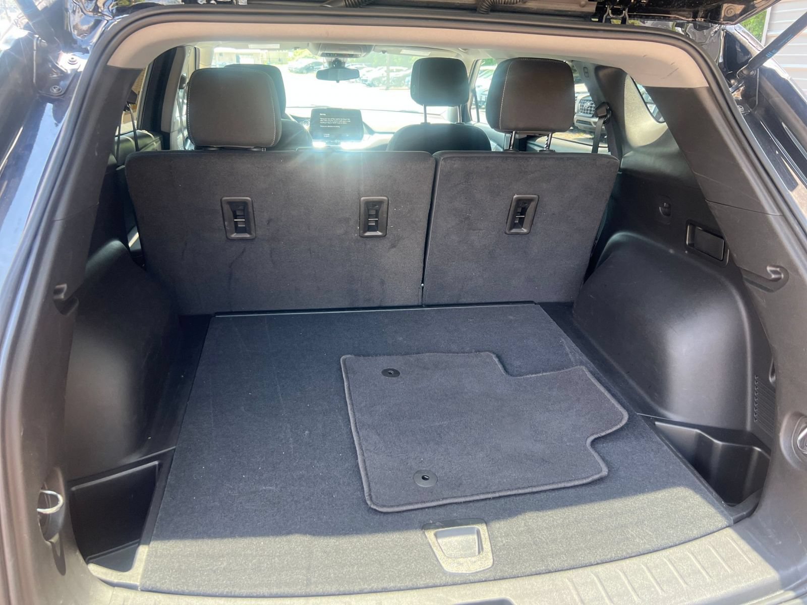 Used 2026 Chevrolet Blazer LT FWD image 27