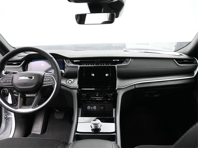 New 2025 Jeep Grand Cherokee Laredo image 23