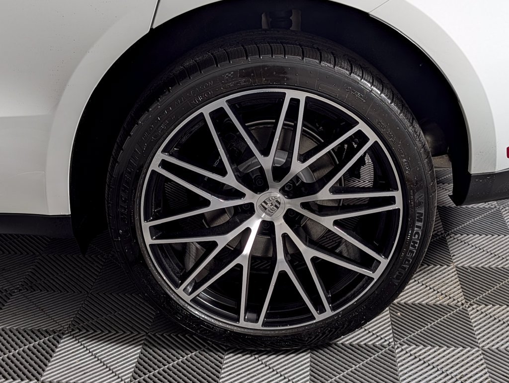 New 2026 Porsche Macan AWD/4WD image 12