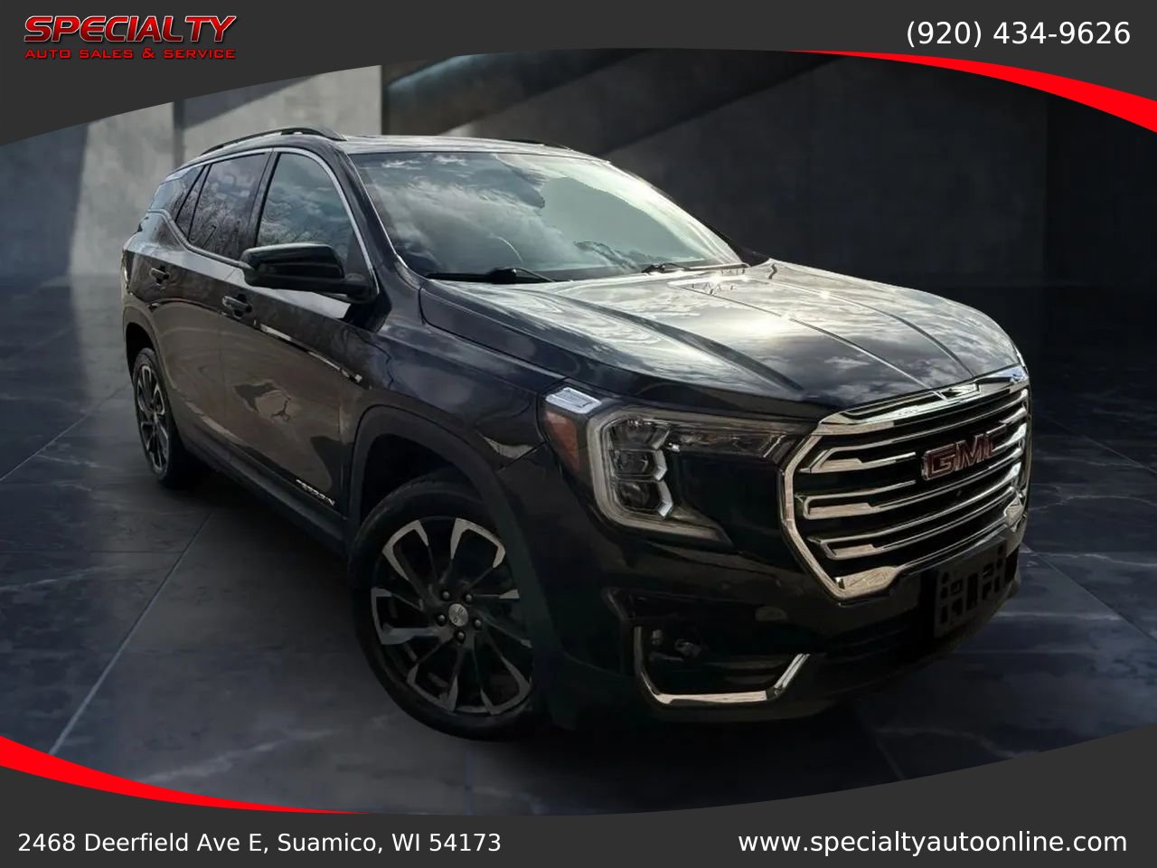 Used 2022 GMC Terrain SLT w/ Tech Package image 2