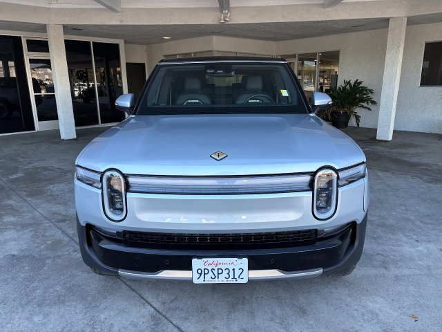 Used 2025 Rivian R1S Adventure Dual AWD/4WD image 10