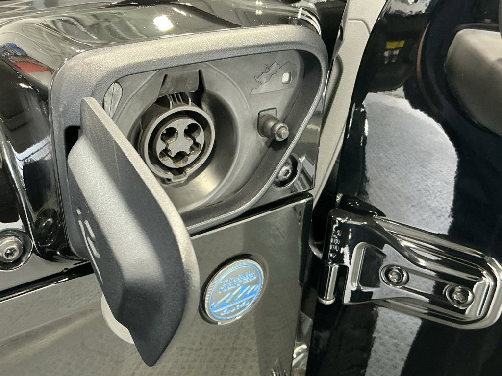 Used 2021 Jeep Wrangler Unlimited Rubicon 4xe w/ Cold Weather Group image 27