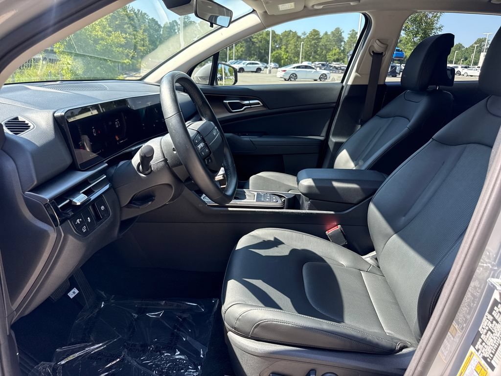 Used 2026 Kia Sportage EX w/ EX Panorama Roof Package FWD image 12
