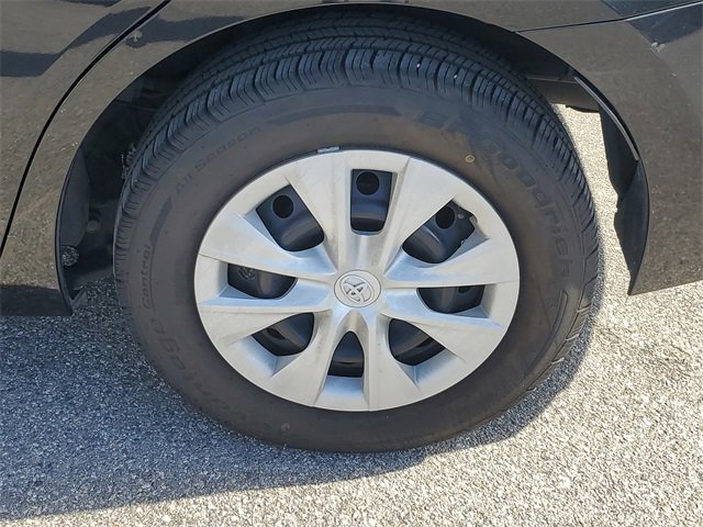 Used 2014 Toyota Corolla L image 5