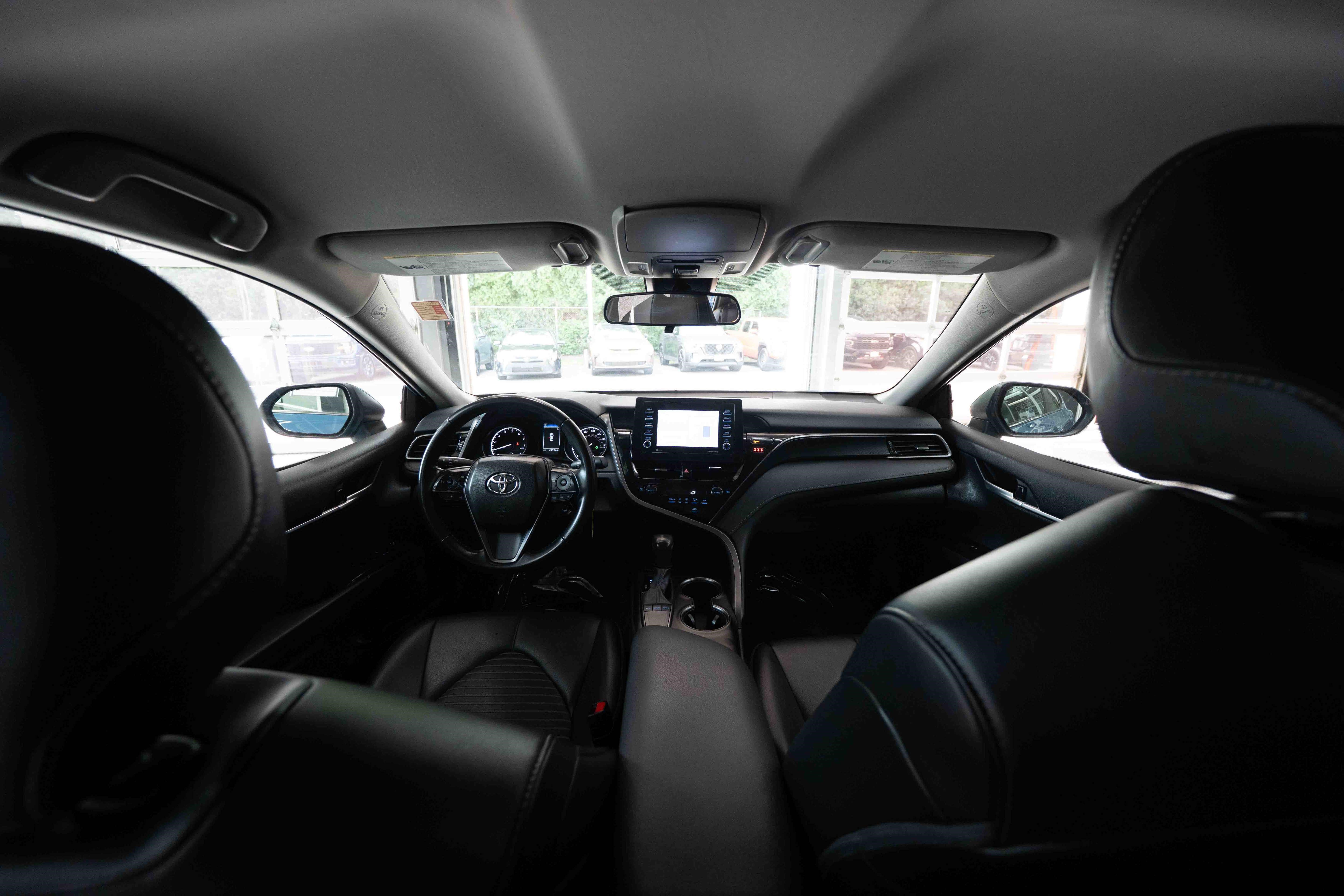 Used 2024 Toyota Camry SE FWD image 19