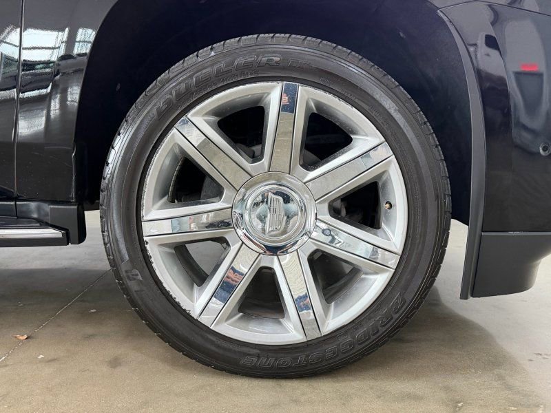Used 2020 Cadillac Escalade Luxury RWD image 10