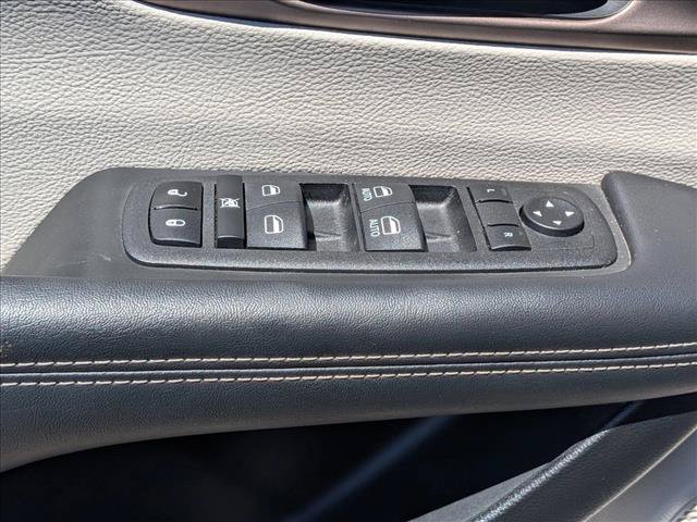 Used 2023 Chrysler Voyager LX FWD image 12