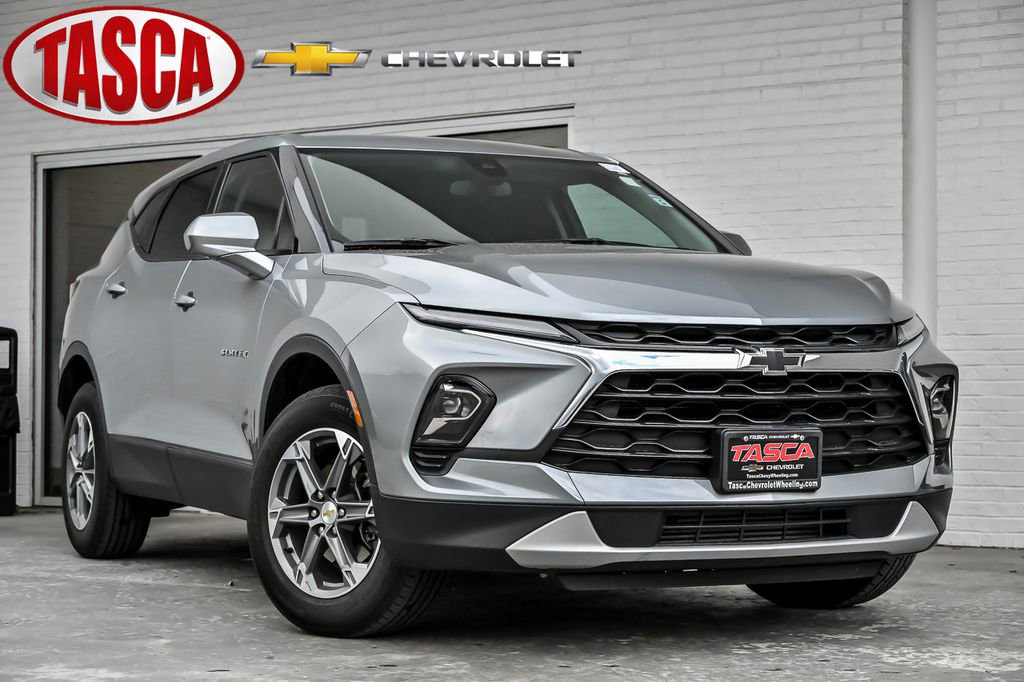 Used 2024 Chevrolet Blazer LT AWD/4WD image 1