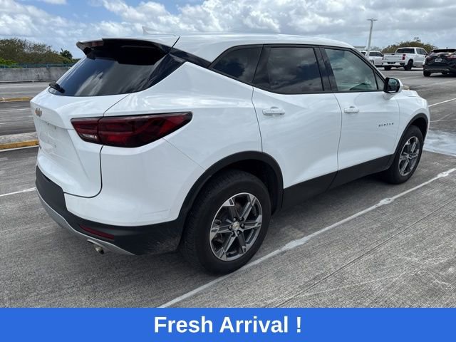 Used 2025 Chevrolet Blazer LT image 13