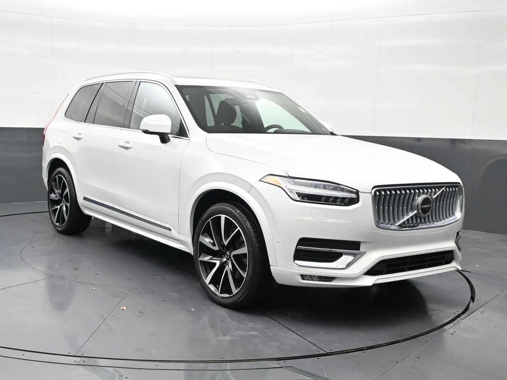 Certified 2023 Volvo XC90 B5 Plus AWD/4WD image 8