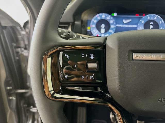 Used 2026 Land Rover Range Rover Evoque Dynamic SE image 10