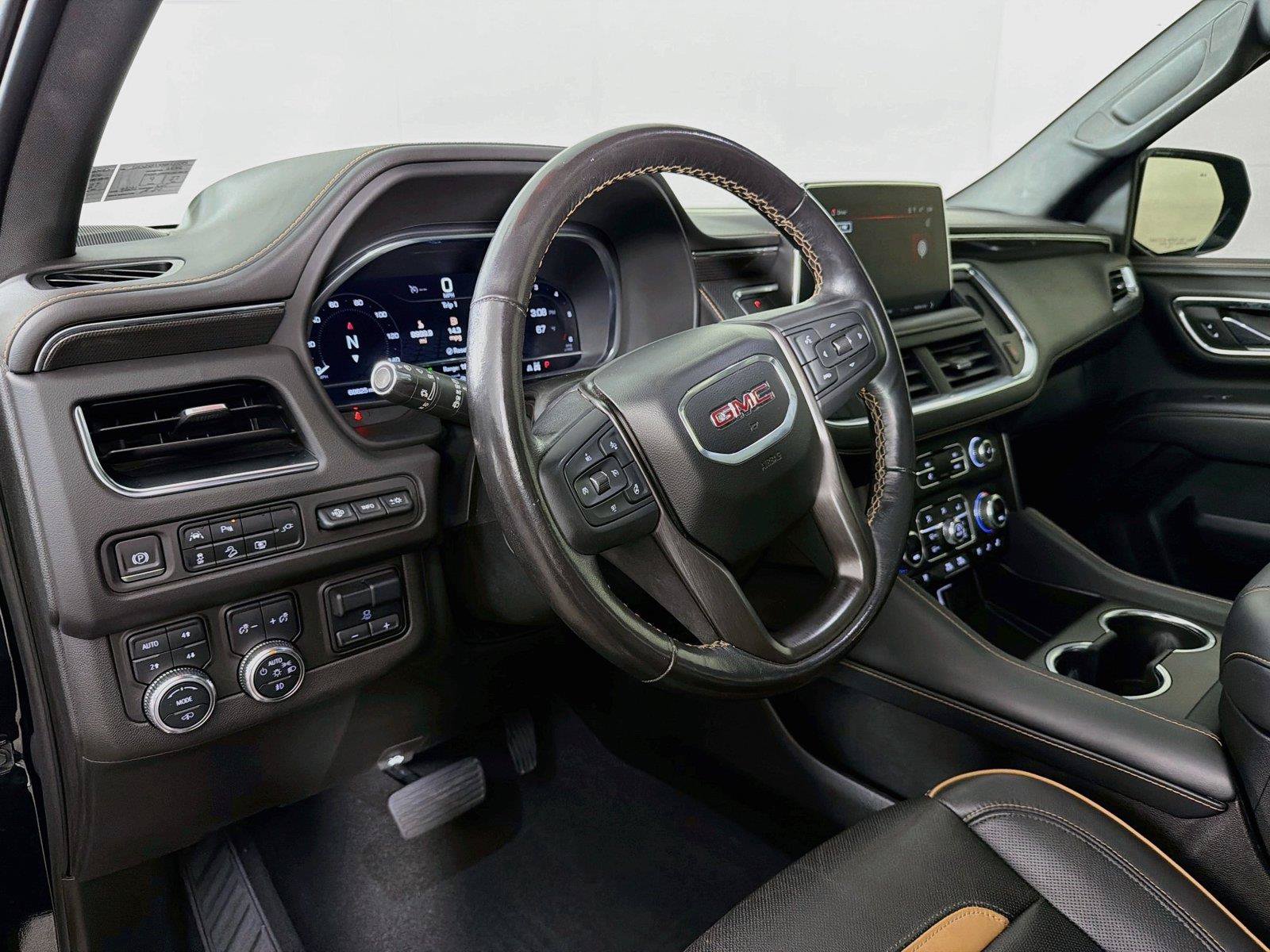 Used 2022 GMC Yukon XL AT4 AWD/4WD image 16