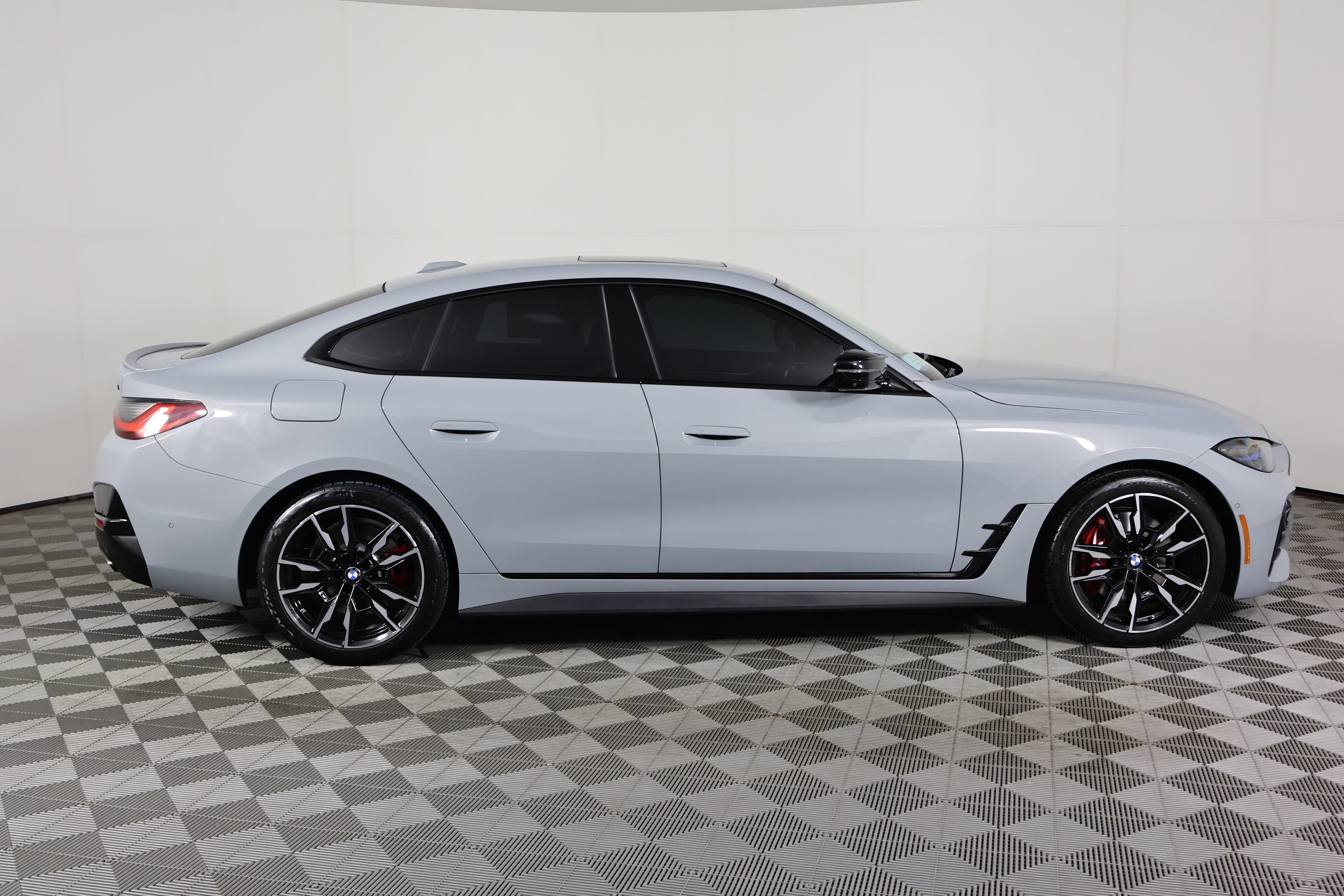 Used 2022 BMW M440i xDrive Gran Coupe w/ Premium Package image 5
