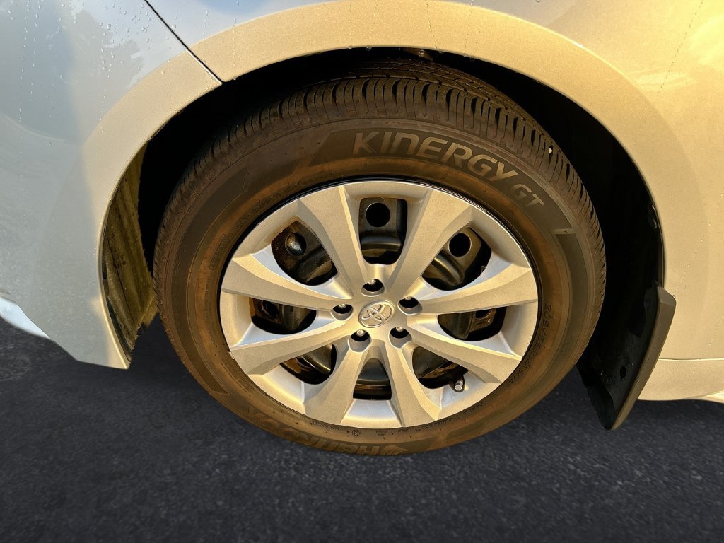 Used 2025 Toyota Corolla LE FWD image 10
