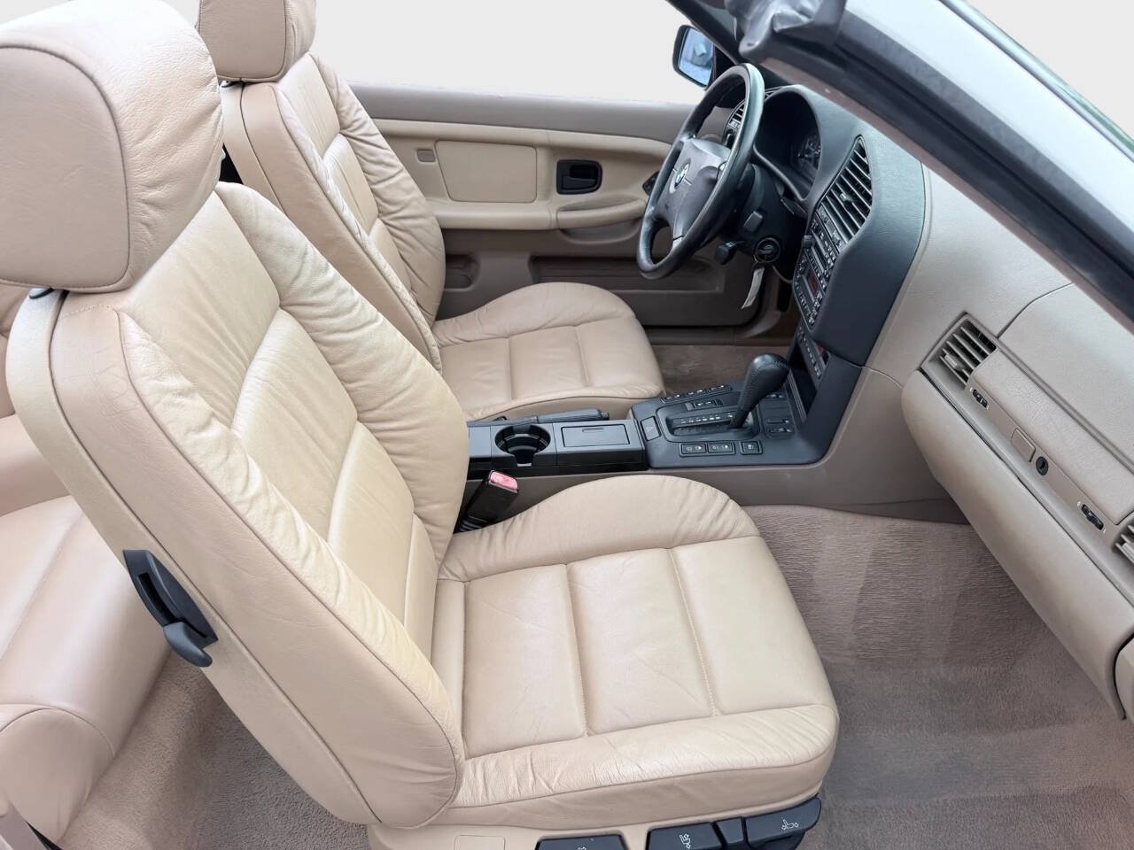 Used 1999 BMW 323i Convertible RWD image 20