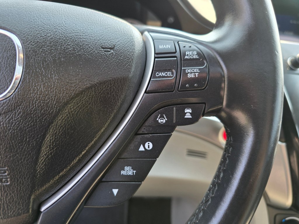 Used 2018 Acura ILX w/ Premium Package FWD image 7