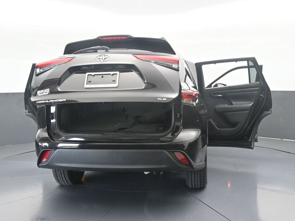 Used 2021 Toyota Highlander XLE image 73