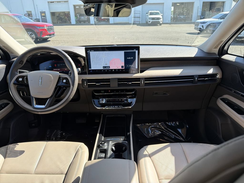 Certified 2024 Lincoln Corsair Grand Touring w/ Equipment Group 301A AWD/4WD image 18