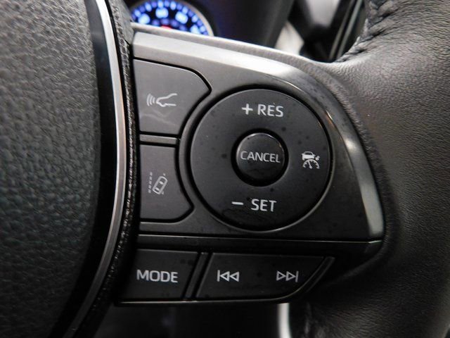 Used 2021 Toyota RAV4 XLE Premium image 28