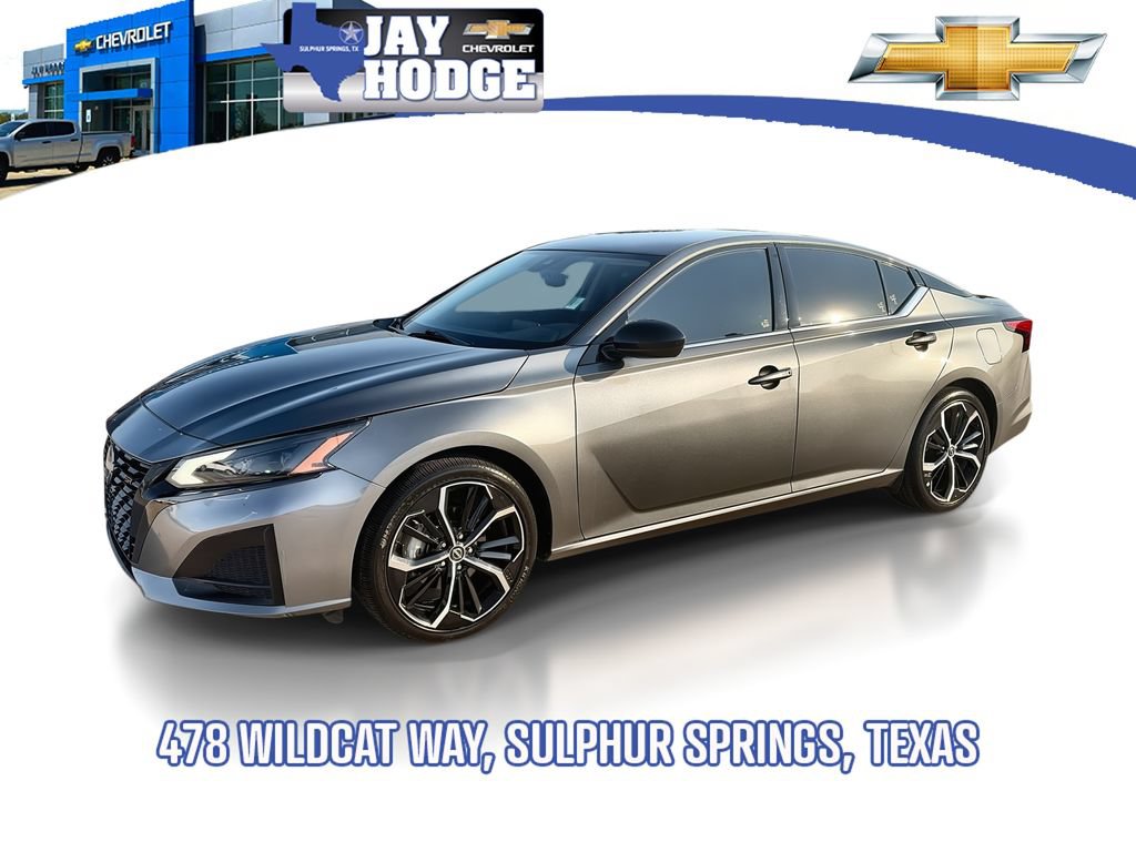 Used 2023 Nissan Altima 2.5 SR FWD image 1