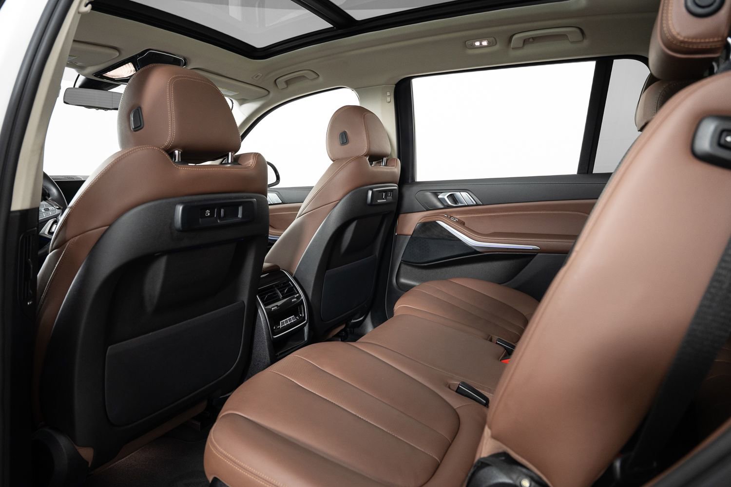 Used 2022 BMW X7 xDrive40i w/ Premium Package image 24