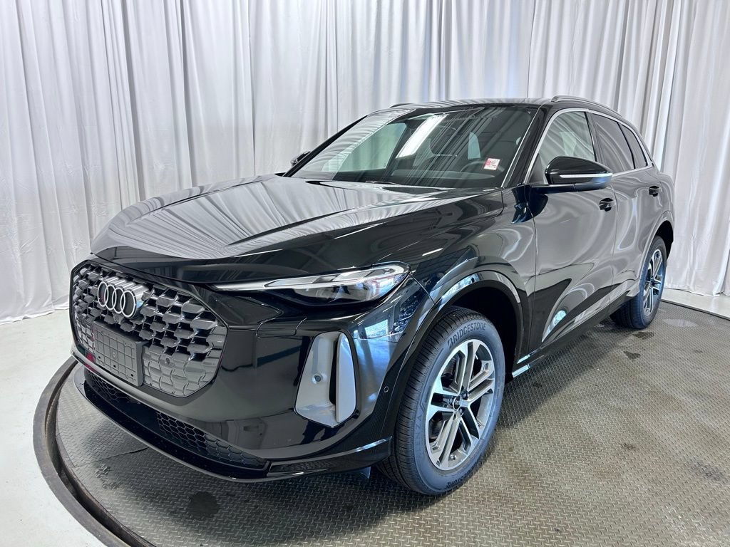 New 2025 Audi Q5 Premium w/ Convenience Package