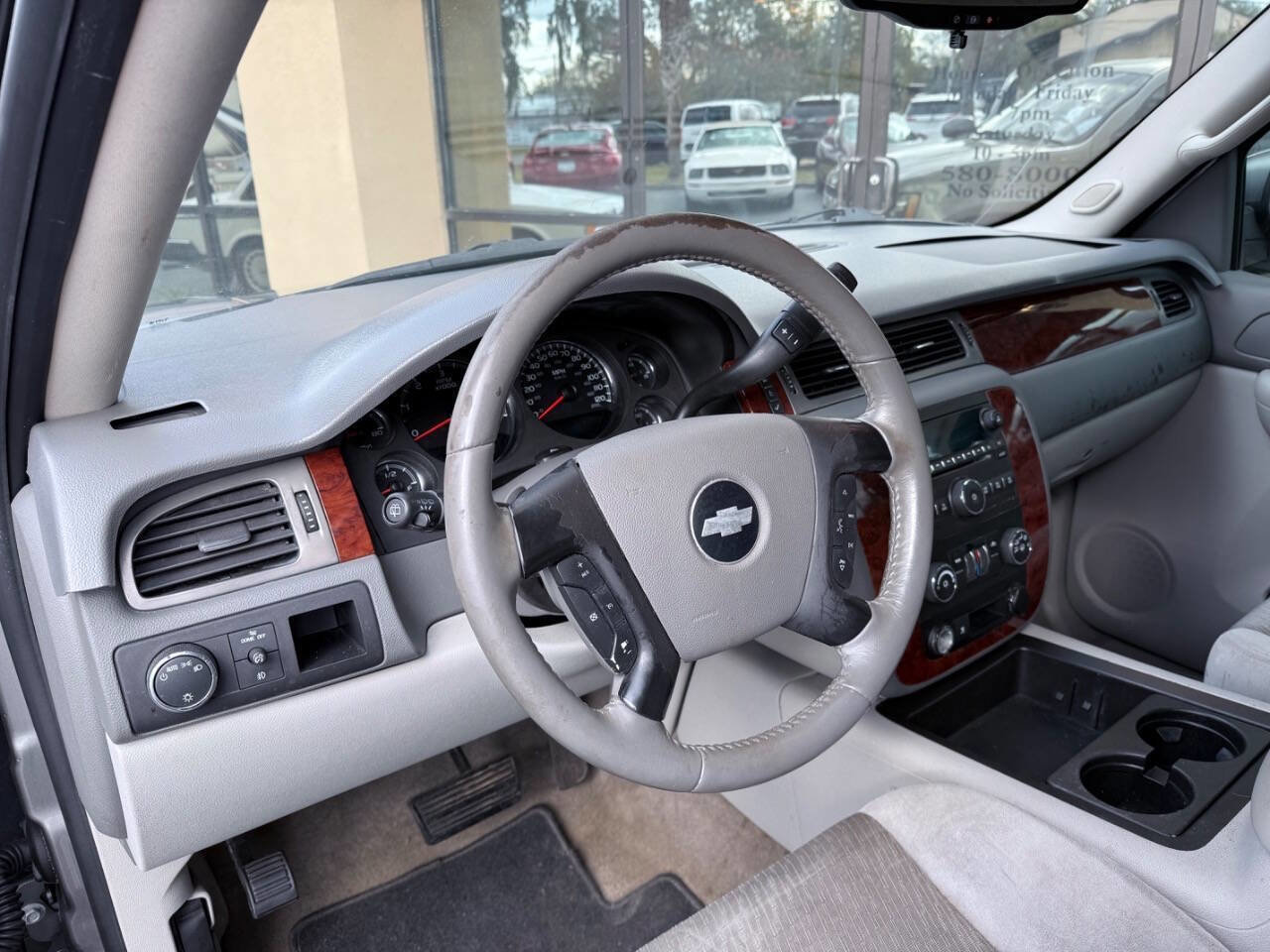 Used 2009 Chevrolet Tahoe LT image 7