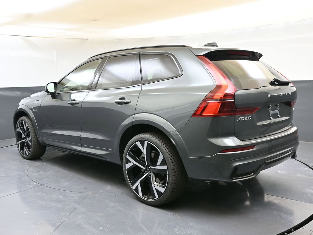 New 2026 Volvo XC60 T8 Ultra image 3