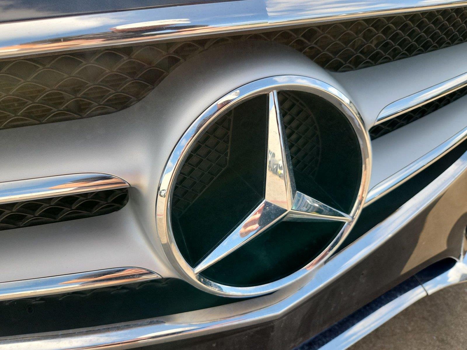 Used 2015 Mercedes-Benz E 350 Sedan image 30