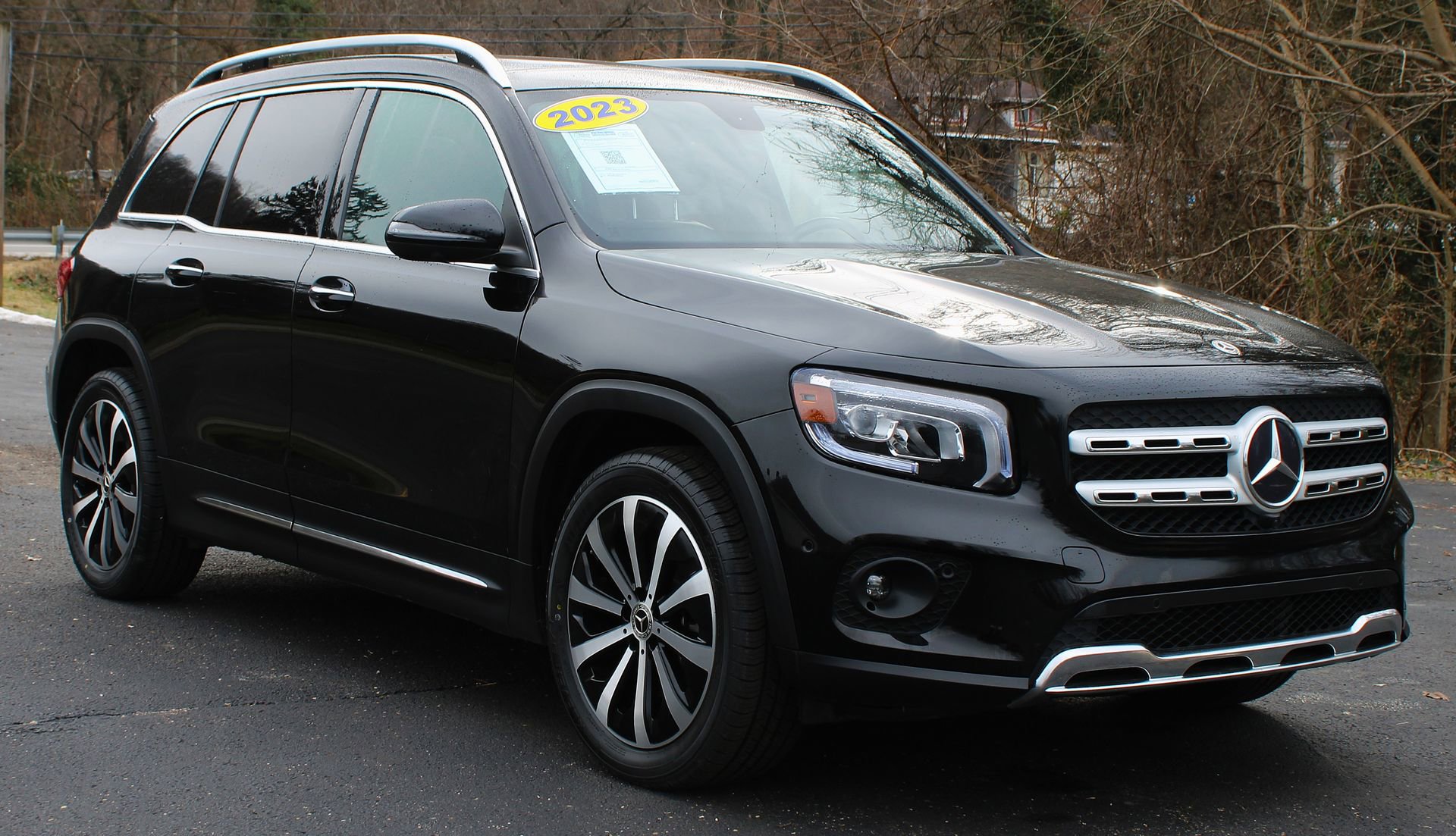 Used 2023 Mercedes-Benz GLB 250 image 3