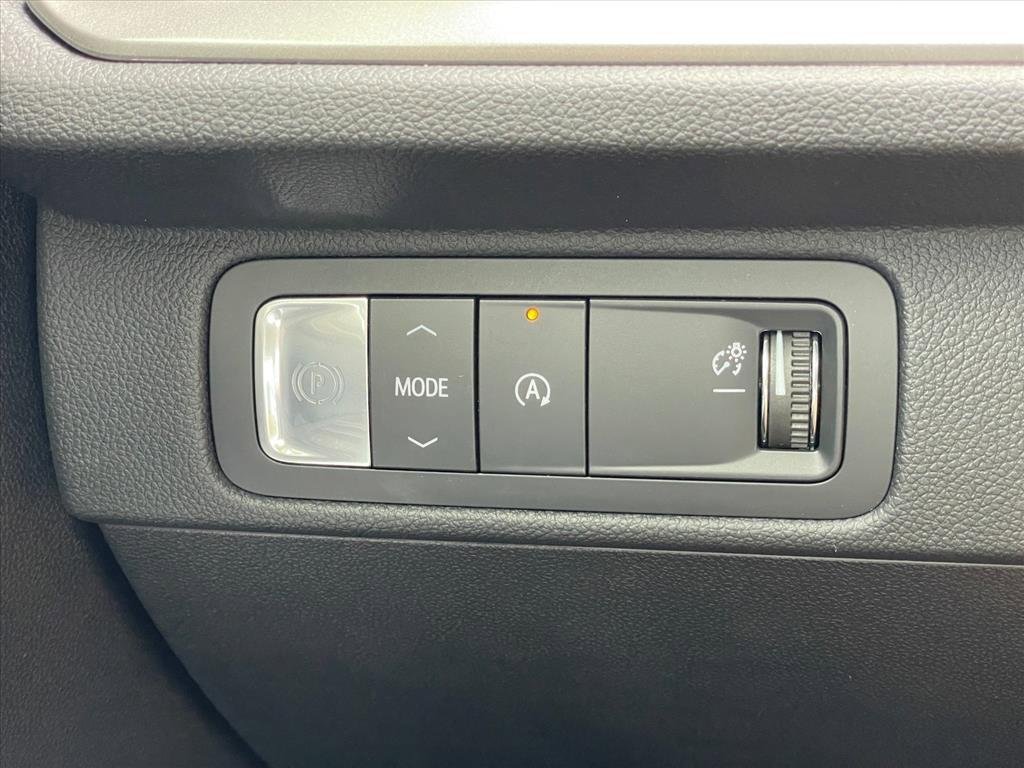 New 2026 Chevrolet Traverse LT FWD image 18