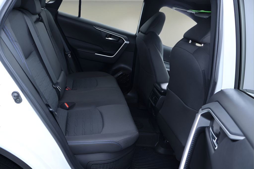 Certified 2023 Toyota RAV4 SE w/ Convenience Package image 16