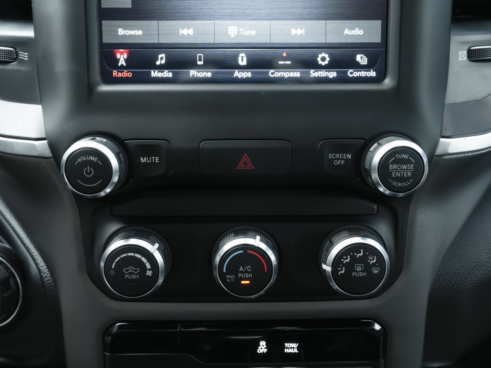 Used 2021 RAM 1500 Big Horn RWD image 16