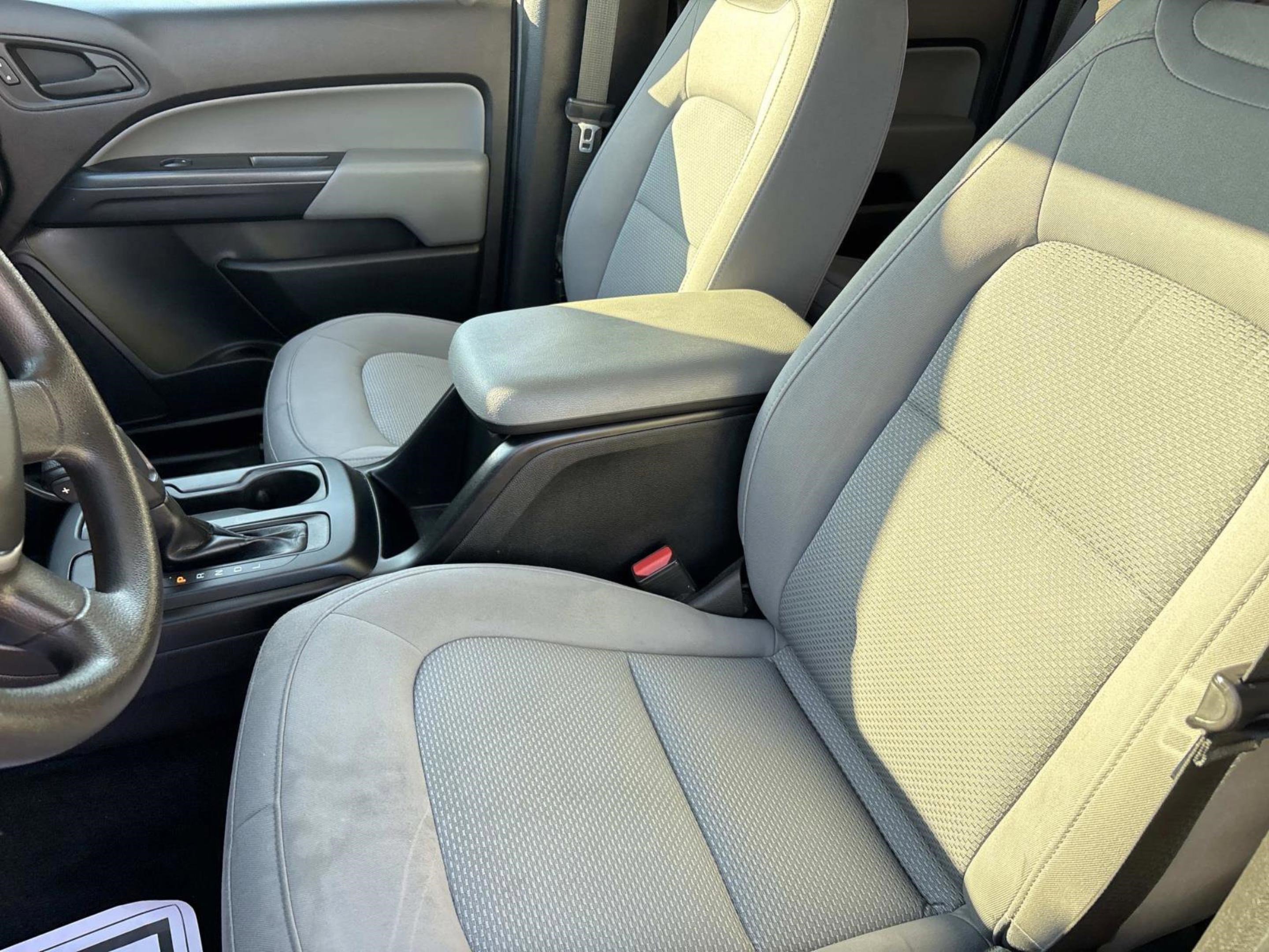 Used 2018 Chevrolet Colorado W/T w/ WT Convenience Package image 17