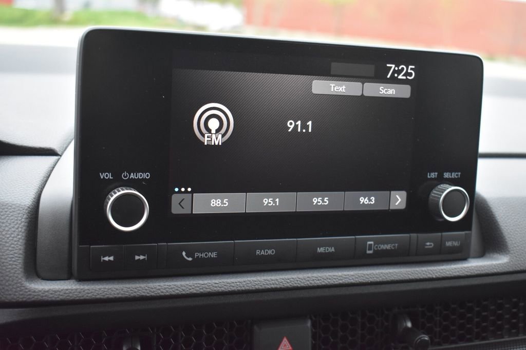 Used 2025 Honda CR-V LX image 26