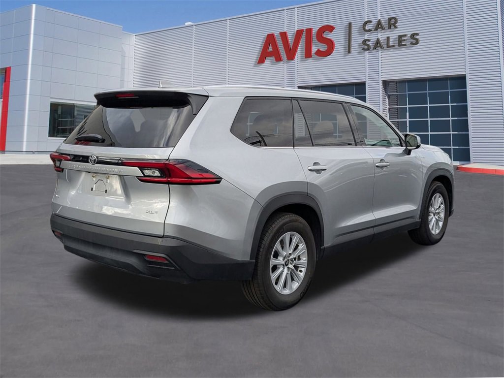 Used 2025 Toyota Grand Highlander AWD image 7