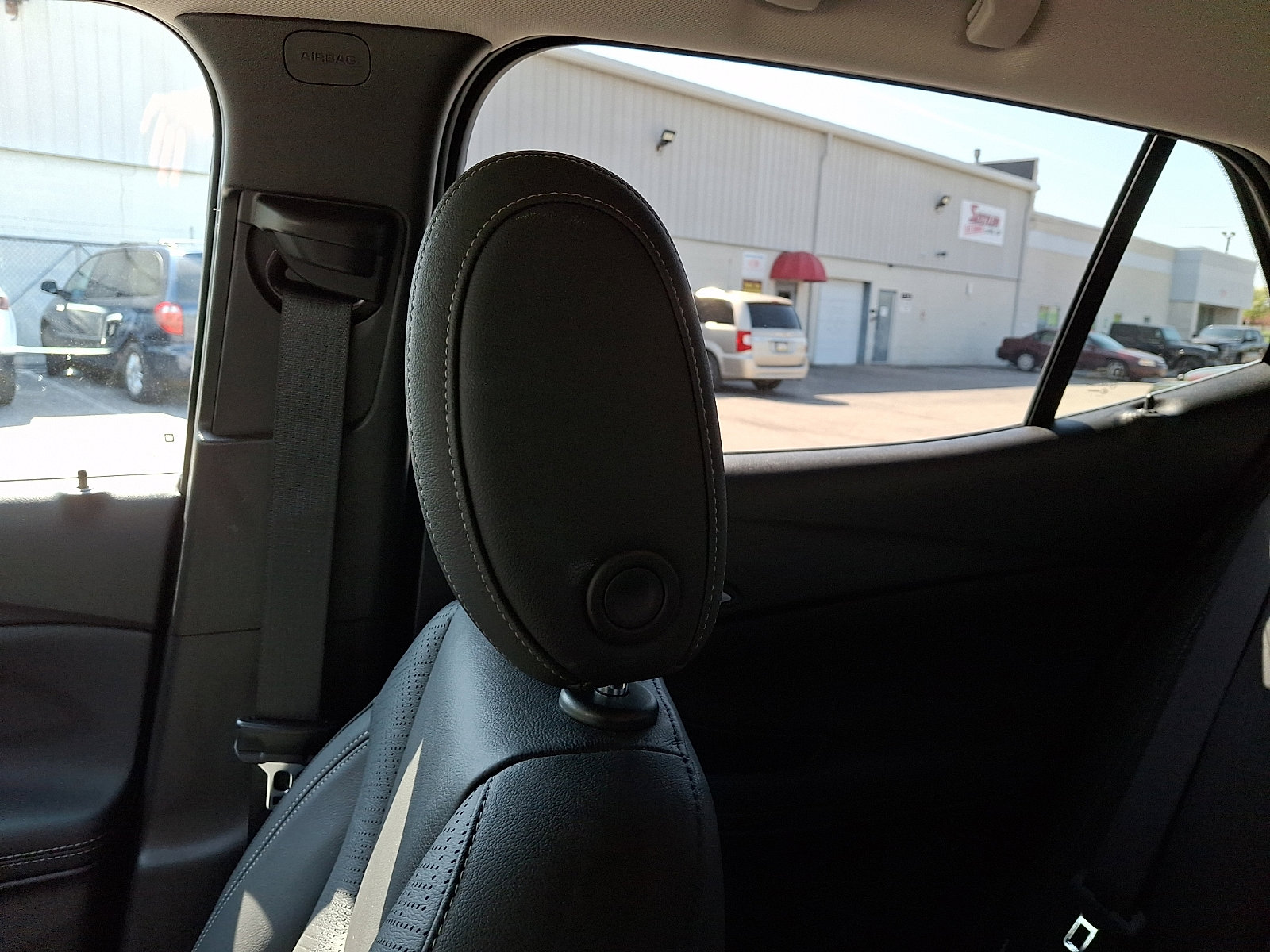 Used 2021 Buick Encore GX Essence w/ Sport Touring Package image 18