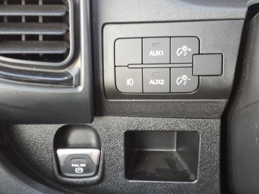 Used 2025 RAM ProMaster 2500 w/ Safety Group FWD image 11