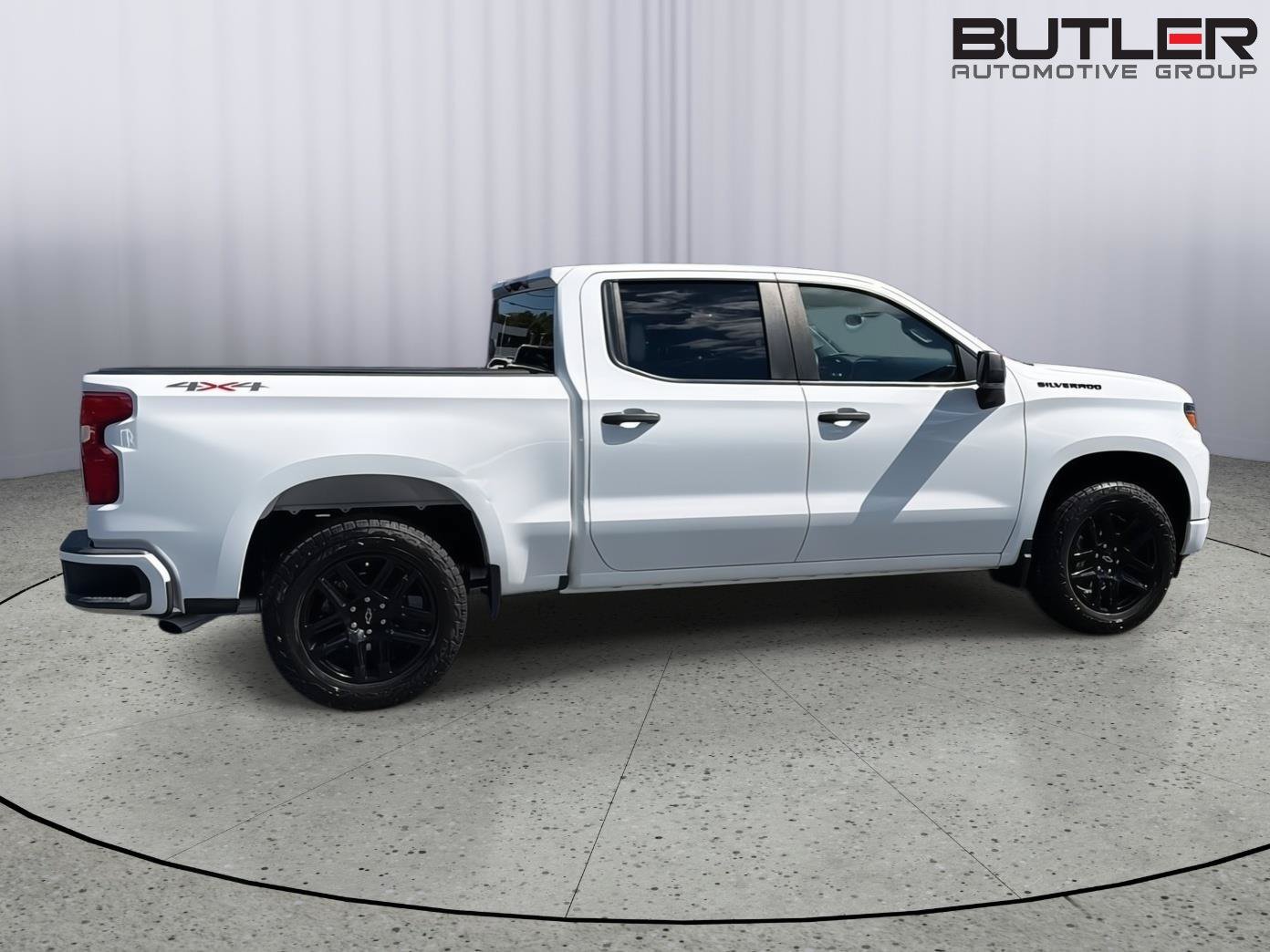Used 2024 Chevrolet Silverado 1500 Custom w/ Turbomax Blackout Package AWD/4WD image 7