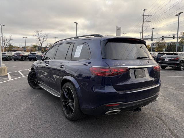 Used 2025 Mercedes-Benz GLS 580 4MATIC image 3