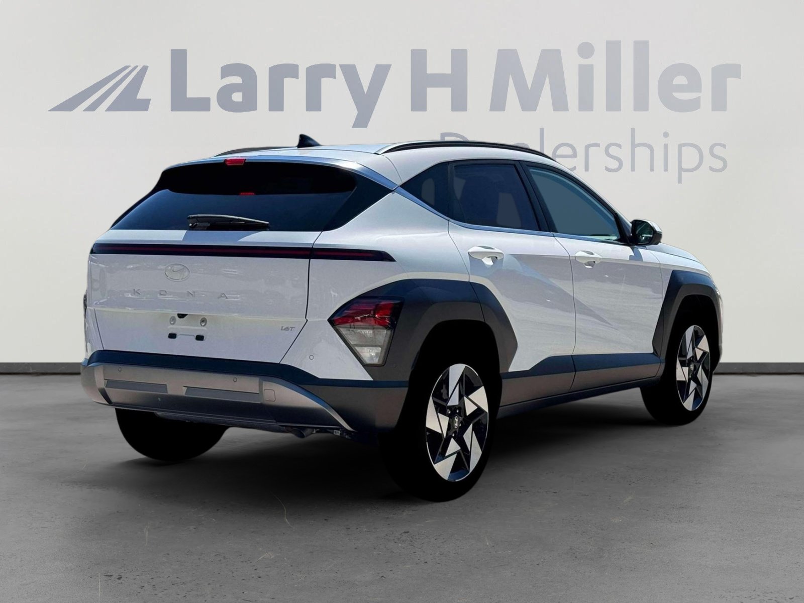 New 2026 Hyundai Kona Limited FWD image 7