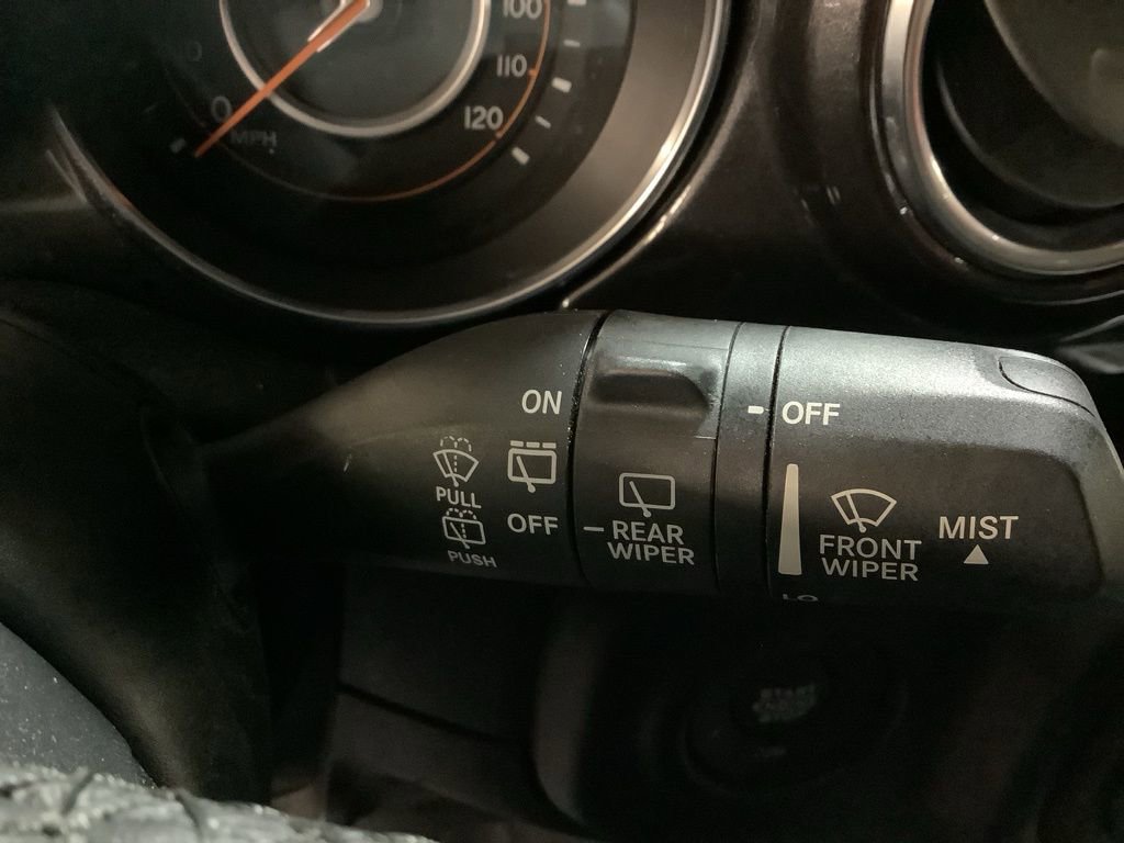 Used 2021 Jeep Wrangler Unlimited Sahara image 28