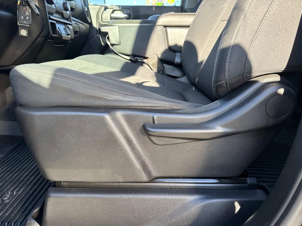 Certified 2019 Chevrolet Silverado 1500 Custom w/ Custom Value Package image 16