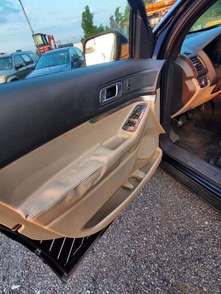 Used 2012 Ford Explorer FWD image 18