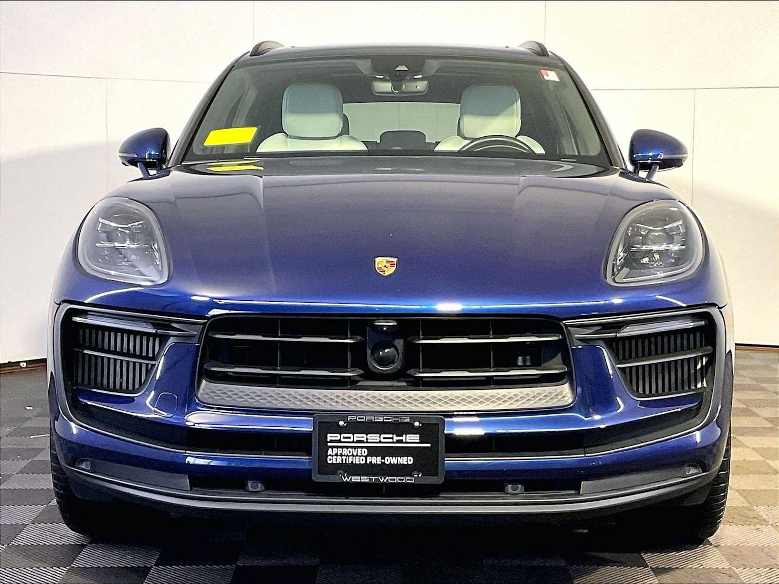 Certified 2023 Porsche Macan S AWD/4WD image 10