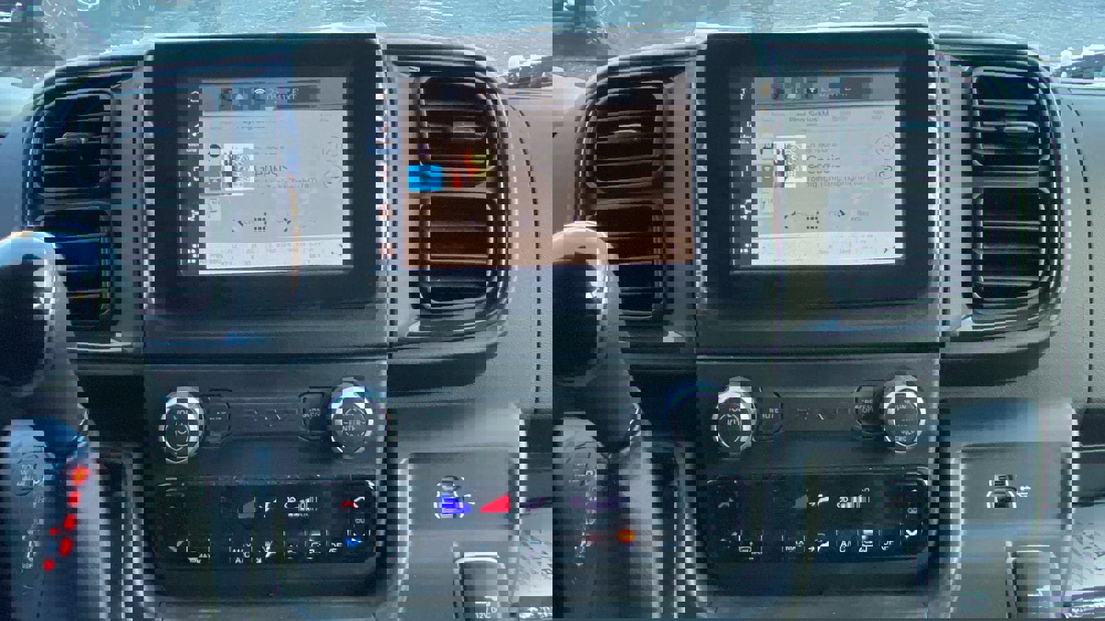 Used 2025 RAM ProMaster 2500 w/ Storage Group image 13