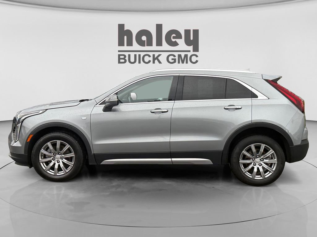 Used 2023 Cadillac XT4 Premium Luxury FWD image 2