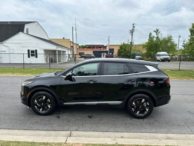 New 2026 Kia Sportage LX FWD image 2