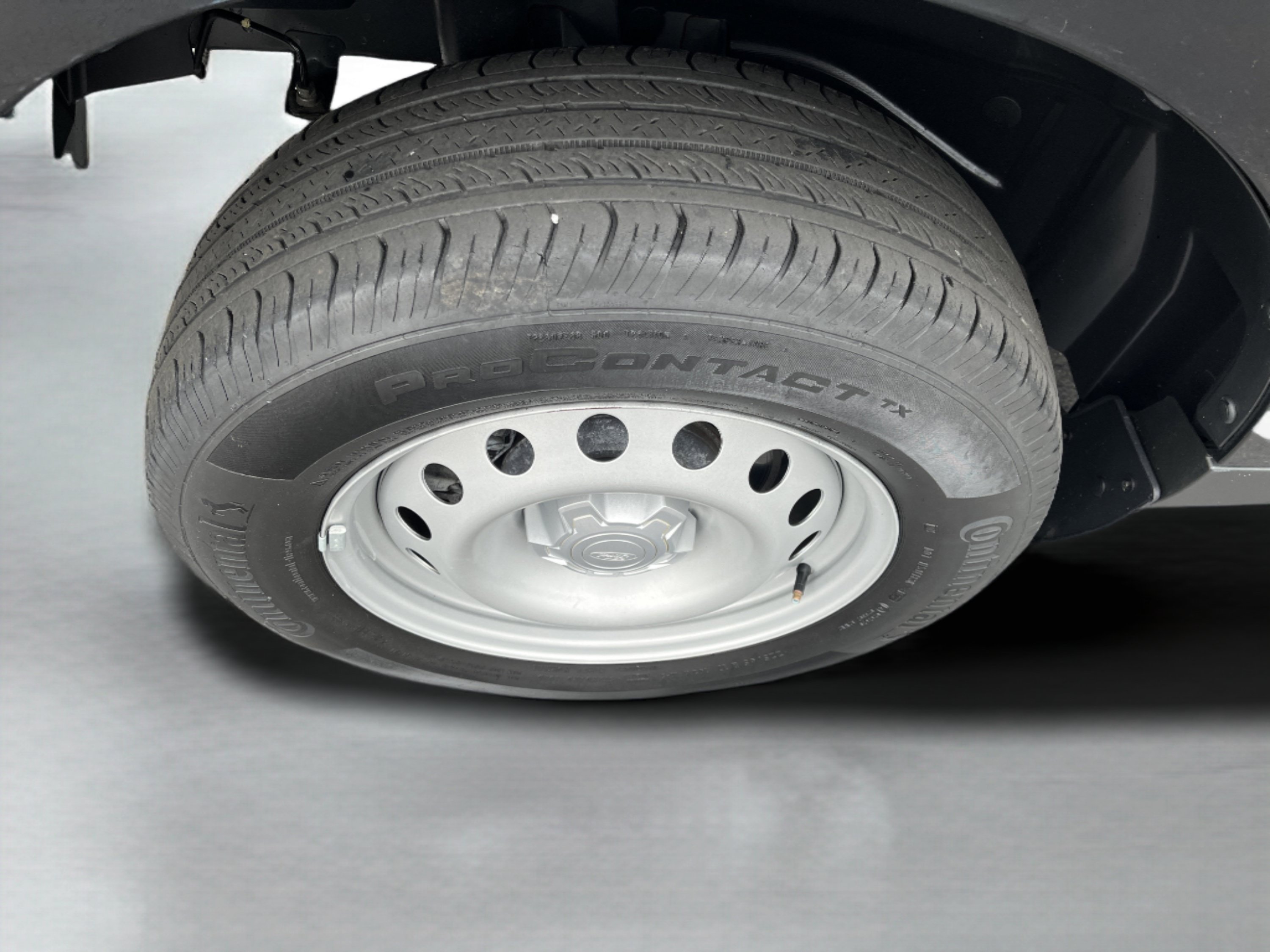 Used 2022 Ford Maverick XL FWD image 9