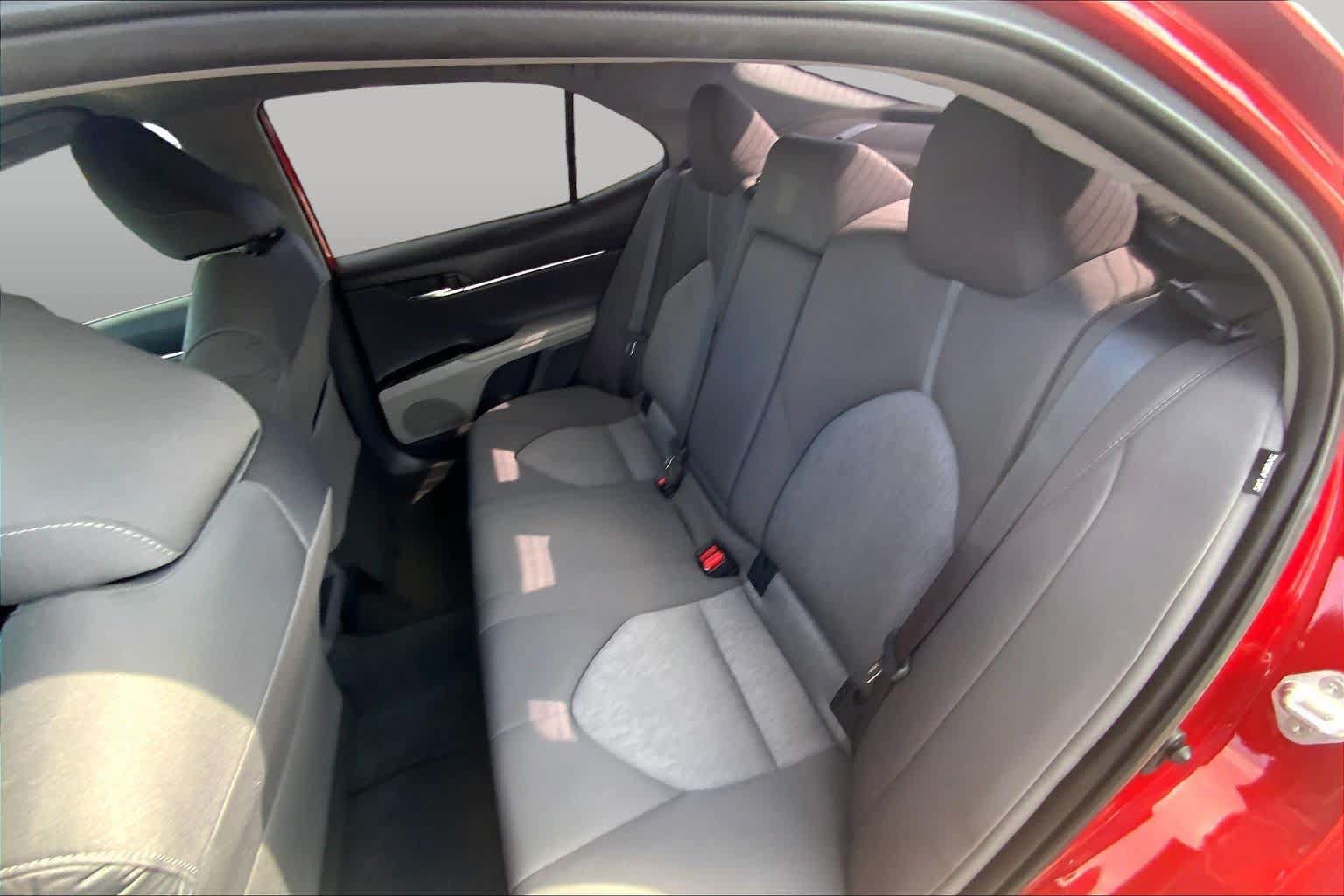 Used 2023 Toyota Camry LE FWD image 21